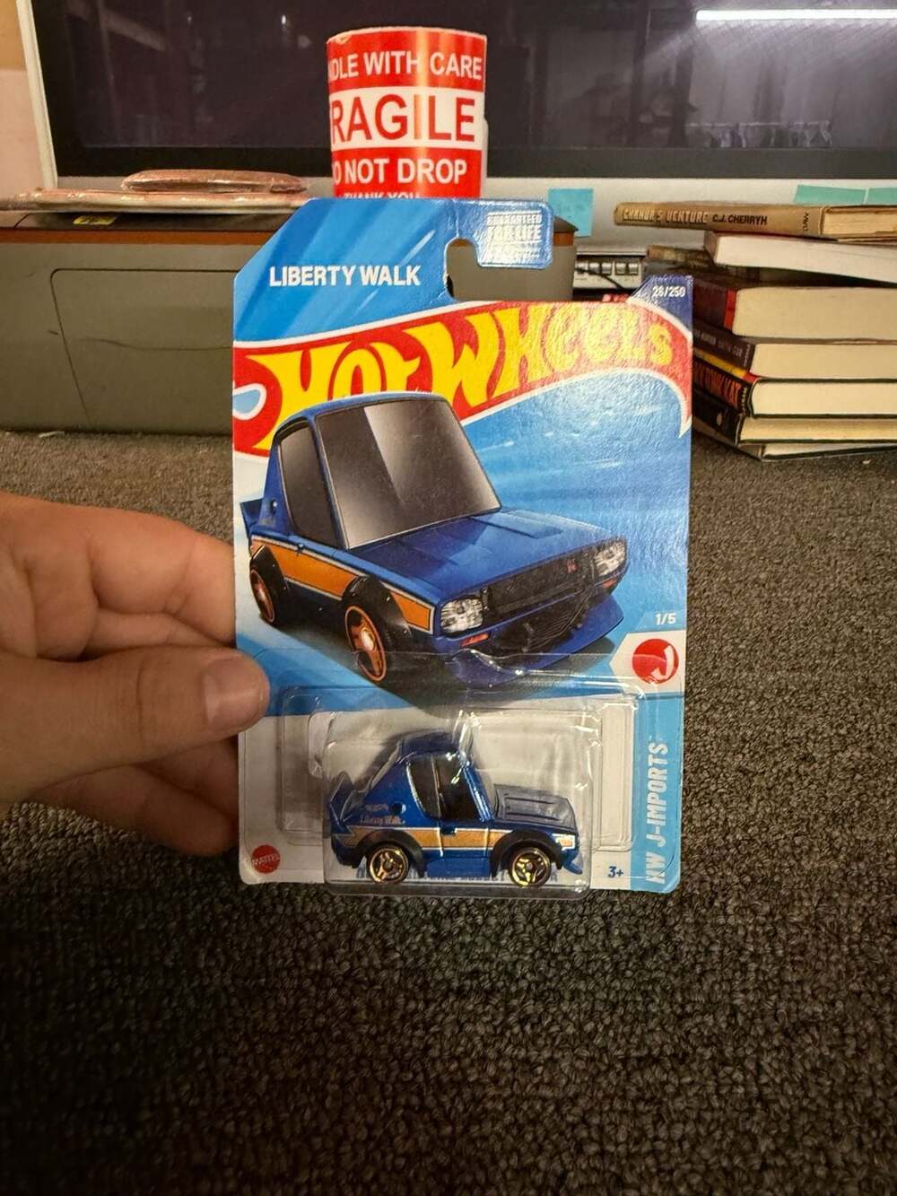 Hot Wheels Nissan Skyline 2000GT-R LBWK Tooned Blue